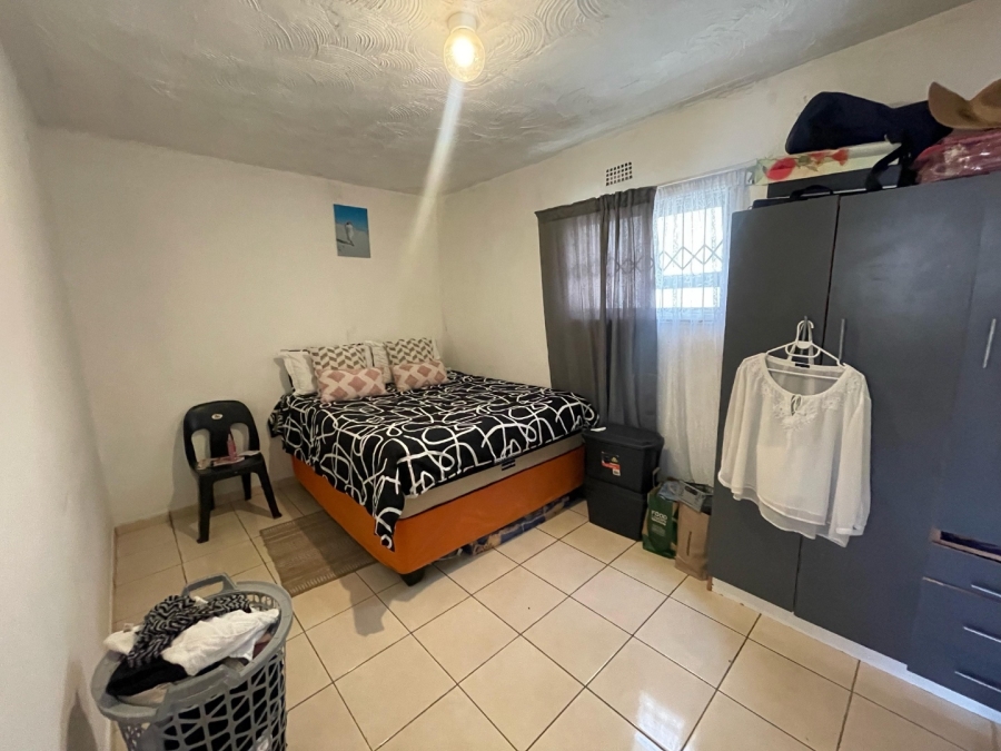 10 Bedroom Property for Sale in Delft South Western Cape